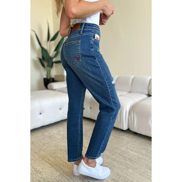 NWT Judy Blue Queen of Hearts BF Fit Distressed Slim Jeans, Comfy, Stretchy - Picture 3 of 10